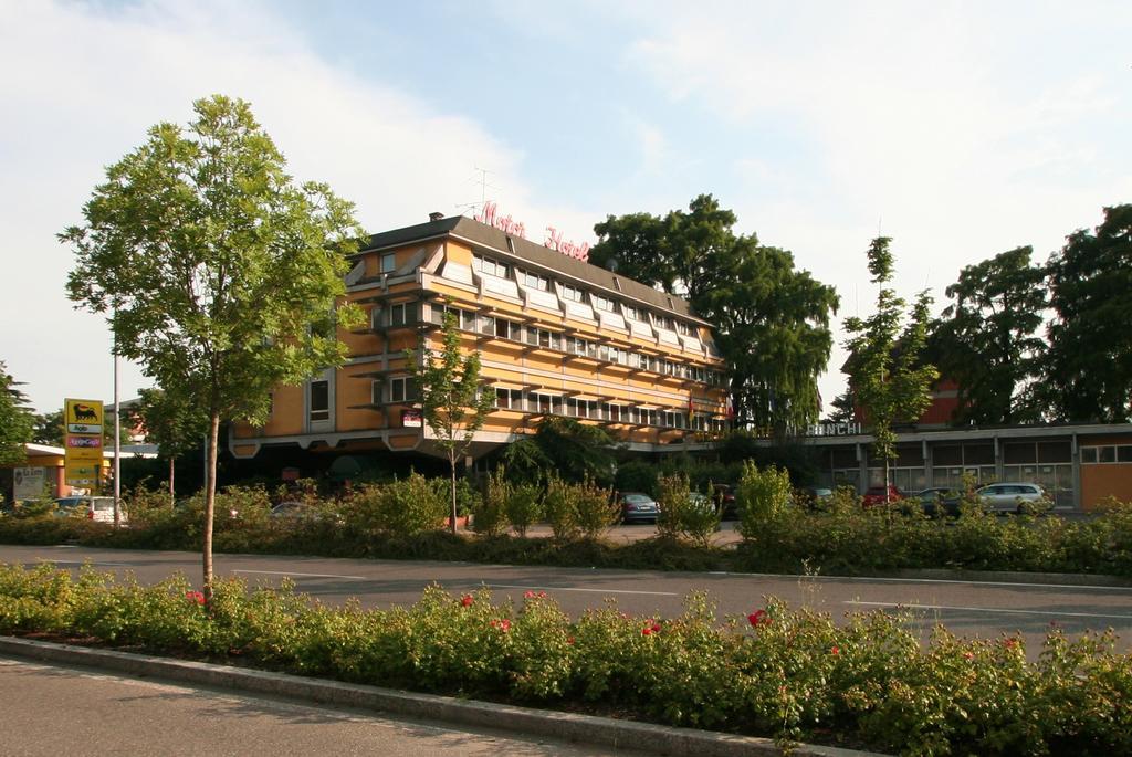 Ai Ronchi Motor Hotel Brescia Dış mekan fotoğraf